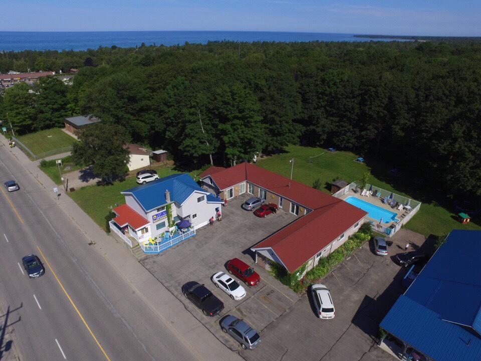 Lakeview Motel & Cottages ソーブル・ビーチ エクステリア 写真